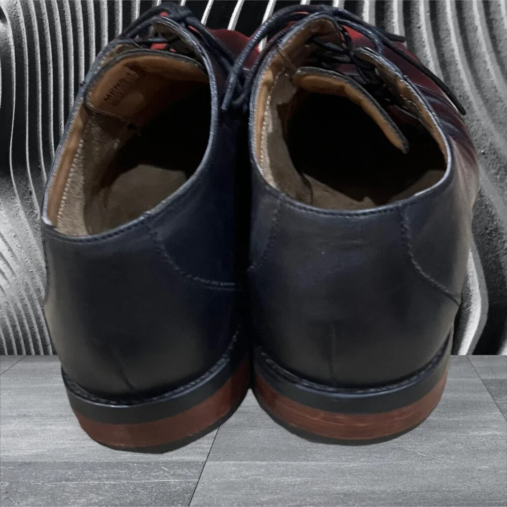 Florsheim Materra Cap Oxford, Size 9D